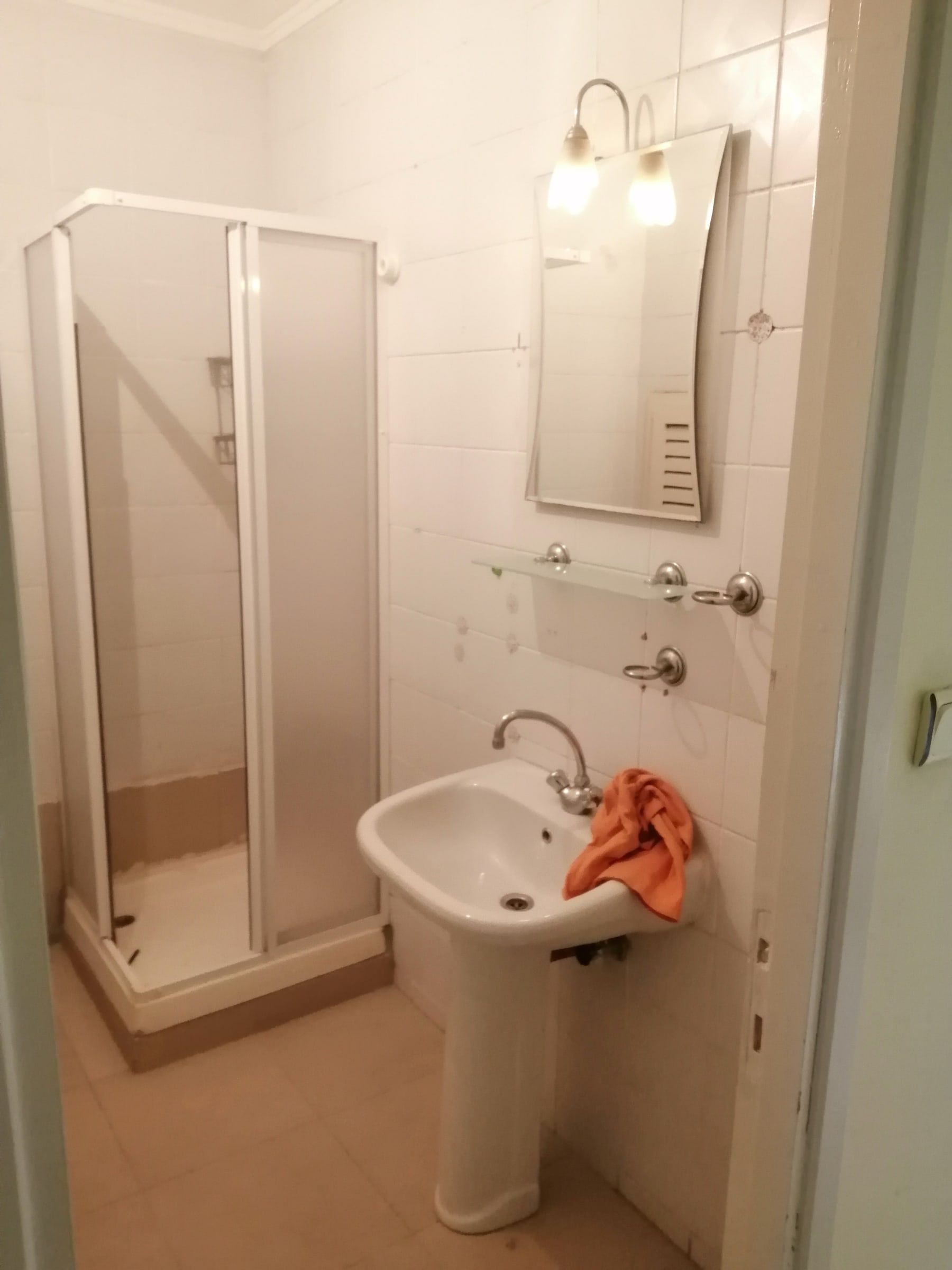 Full Apartment Refurbishment, photo 20 of 23